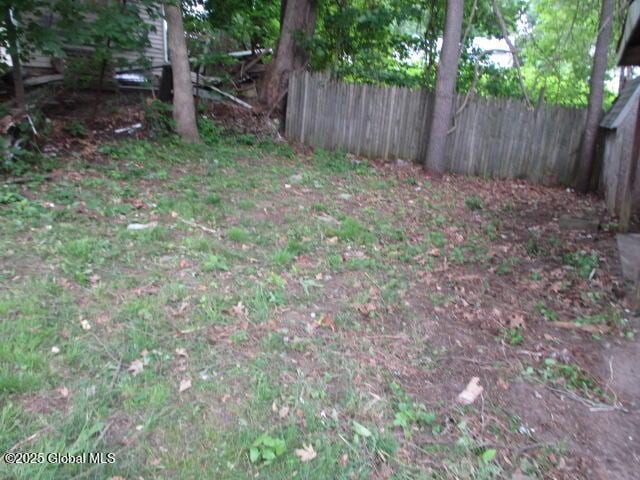 12 Chestnut St, Gloversville, NY 12078 - view of yard