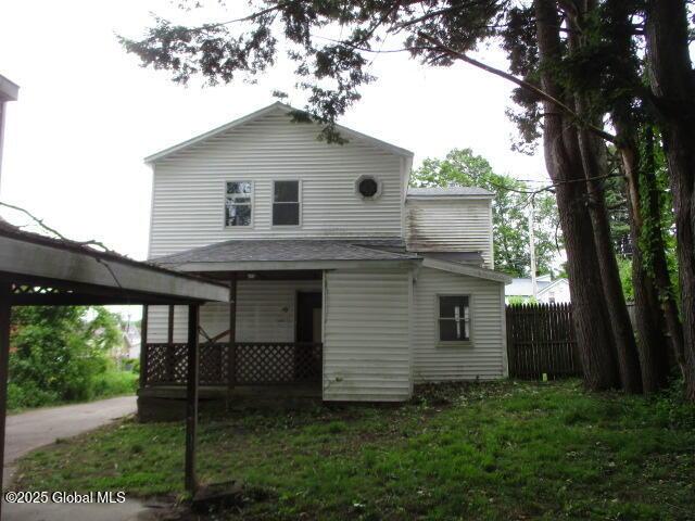 12 Chestnut St, Gloversville, NY 12078 - view of front facade