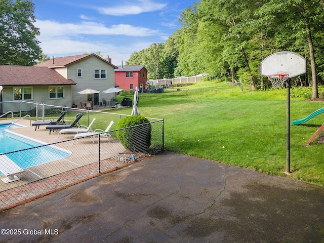23 Tokay Ln, Colonie, NY 12309 - view of pool with a patio area