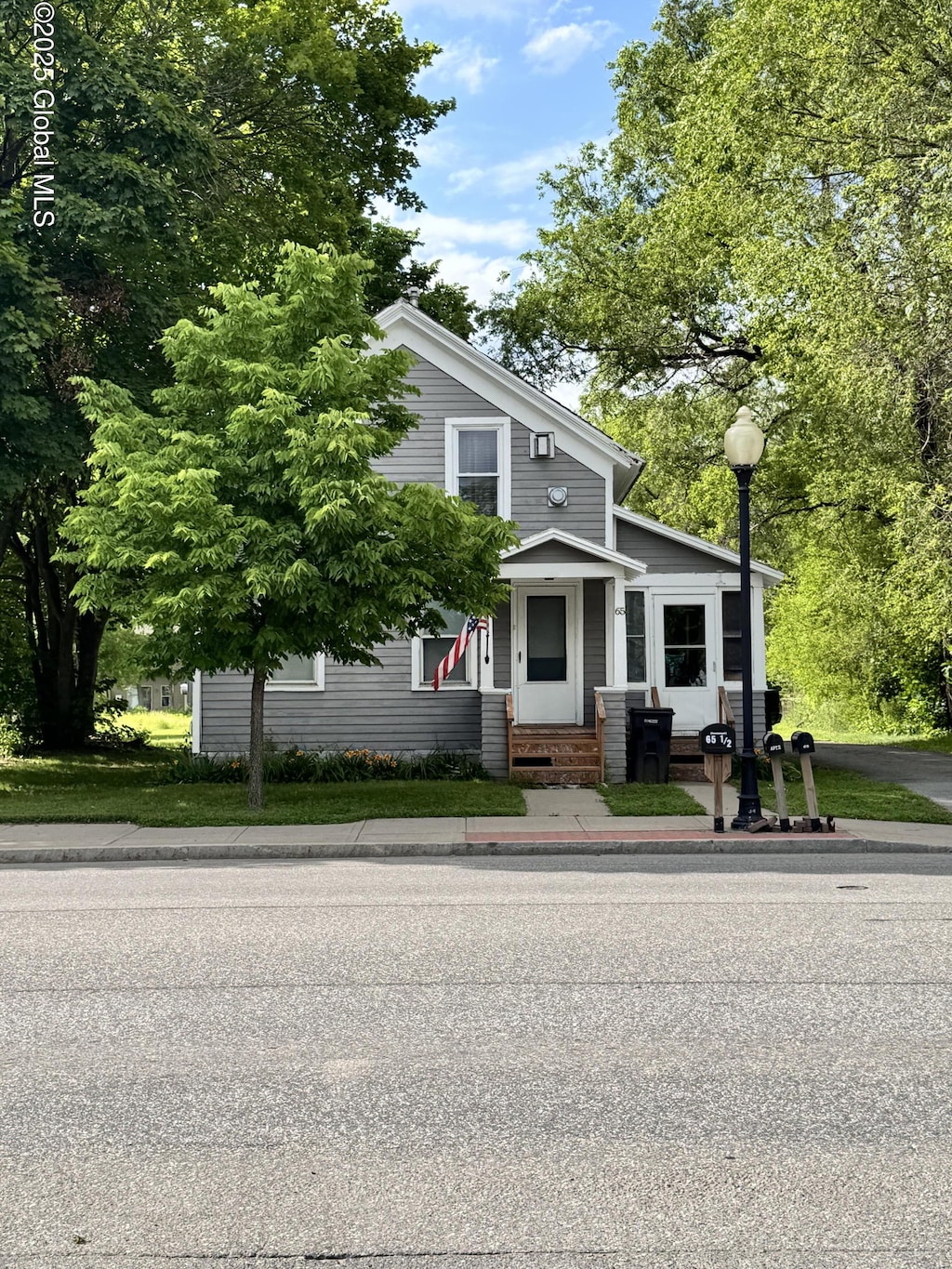 65 Main St, Queensbury, NY 12804