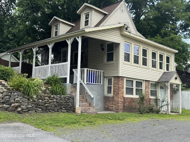 6 Arlington St, Glens Falls, NY 12801 - view of front of house with covered porch