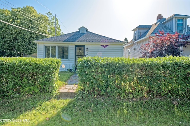 901 Adams St, Rotterdam, NY 12306 - view of front of home featuring a shingled roof