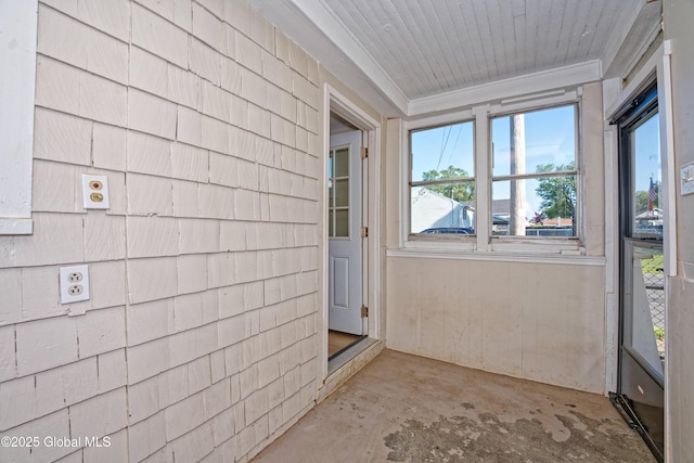 901 Adams St, Rotterdam, NY 12306 - unfurnished sunroom with healthy amount of natural light