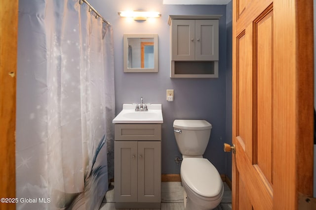3445 Gari Ln, Guilderland, NY 12303 - full bath featuring vanity and curtained shower