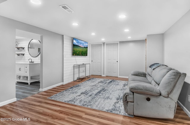 954 Obrien Ave, Rotterdam, NY 12303 - living area with recessed lighting and wood finished floors