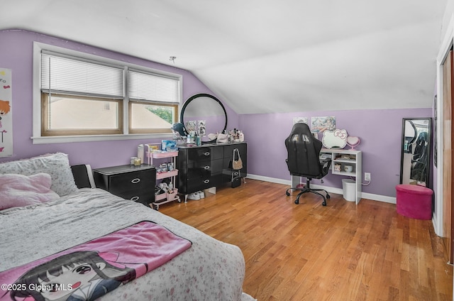 954 Obrien Ave, Rotterdam, NY 12303 - bedroom featuring lofted ceiling and light wood finished floors