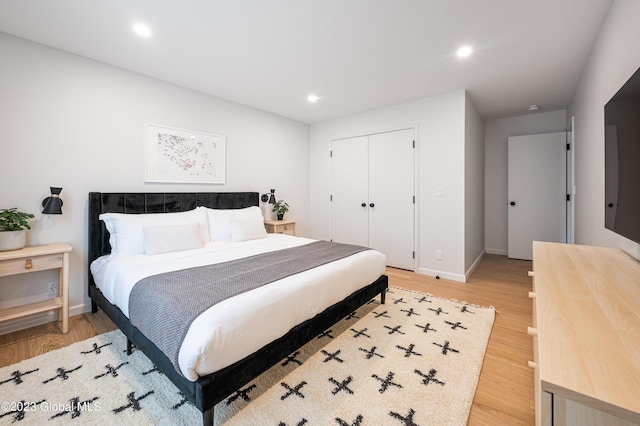 1 Wawayanda Pl, Middletown, NY 10940 - bedroom featuring light wood-style floors, recessed lighting, and a closet