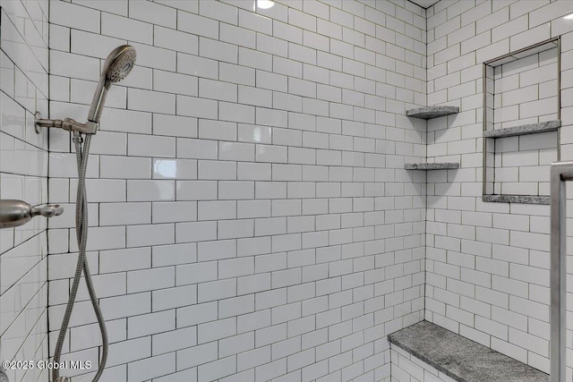 139 Country Walk Rd, Rotterdam, NY 12306 - full bathroom featuring tiled shower