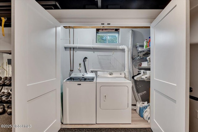 139 Country Walk Rd, Rotterdam, NY 12306 - washroom featuring washing machine and clothes dryer