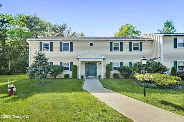 183 Cedarview Ln, Colonie, NY 12189 - view of front of house with a front lawn