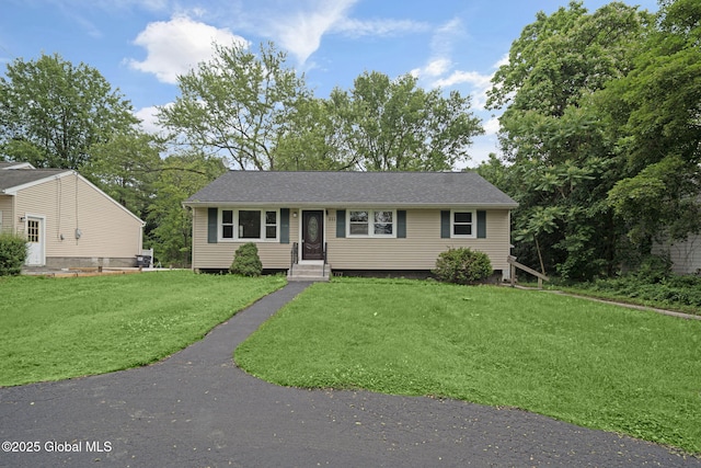 311 Old Loudon Rd, Colonie, NY 12110 - view of front of property featuring a front yard