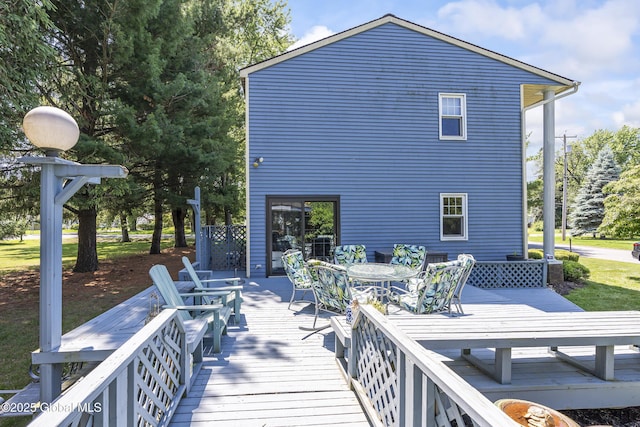 2 Eddy Ln, East Greenbush, NY 12144 - back of property featuring outdoor dining area