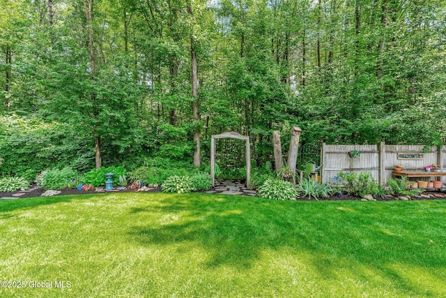 25 Mockingbird Ln, Queensbury, NY 12804 - view of yard