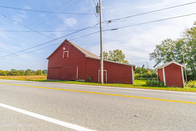 359 Wall St, Northumberland, NY 12871 - view of barn