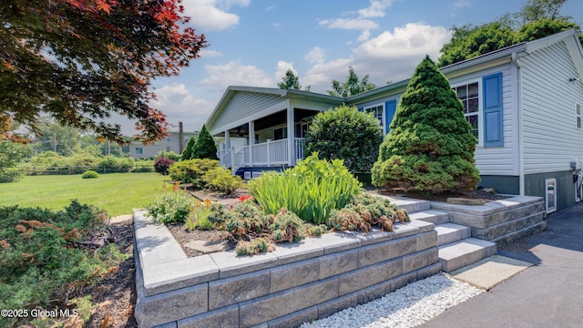 88 County Route 26a, Stuyvesant, NY 12173 - view of front of home featuring a front yard and covered porch