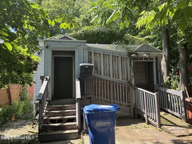 27 Sloan St, Albany, NY 12202 - view of outbuilding