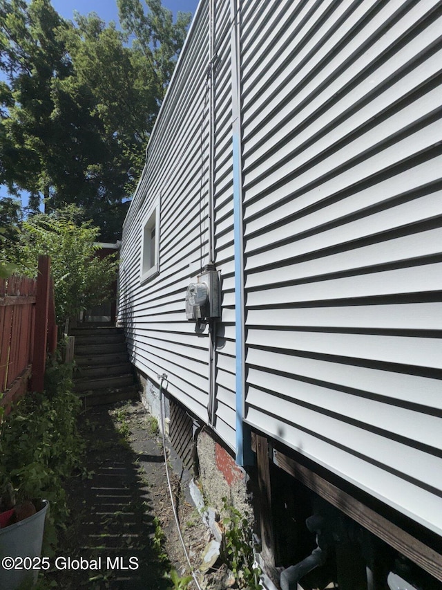 27 Sloan St, Albany, NY 12202 - view of side of home
