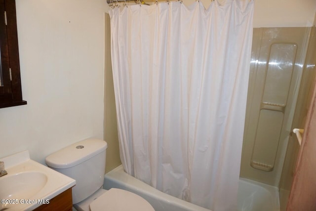 469 Military Rd, Edinburg, NY 12134 - full bath featuring shower / bath combination with curtain and vanity