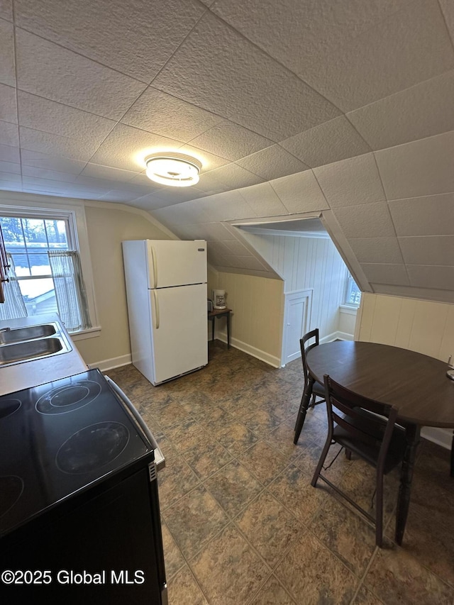 136 Maple Ave, Troy, NY 12180 - photo 20