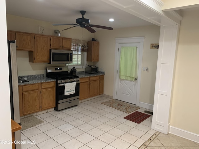 136 Maple Ave, Troy, NY 12180 - photo 3