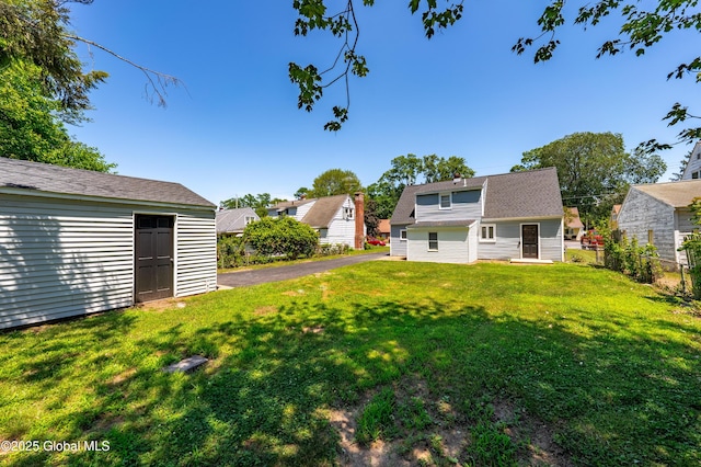 2095 Fiero Ave, Rotterdam, NY 12303 - view of yard featuring an outbuilding