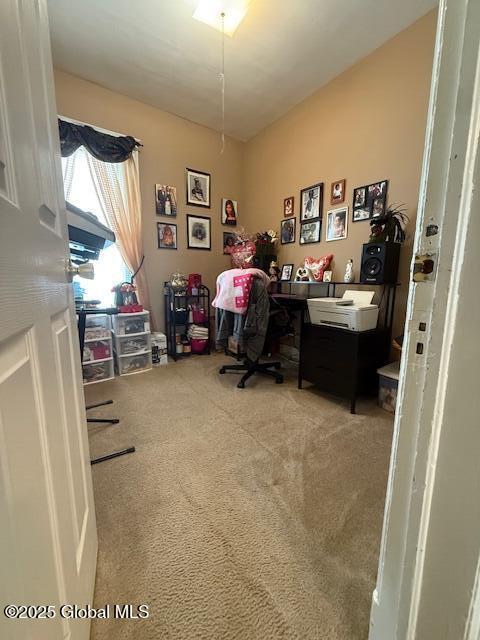 527 Pawling Ave, Troy, NY 12180 - home office with light colored carpet