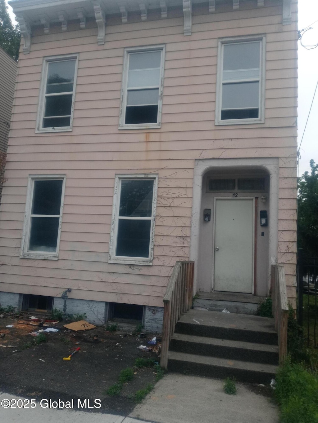 42 Garfield Pl, Albany, NY 12206 - photo 1