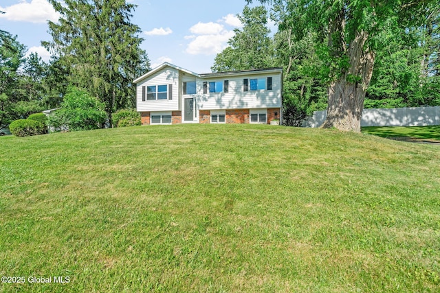 1 Tamarack Ln, East Greenbush, NY 12061 - bi-level home featuring a front lawn
