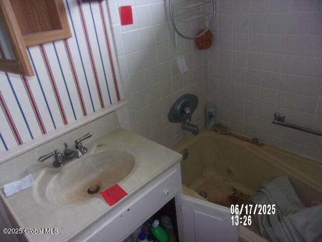 216 Hudson Ave, East Greenbush, NY 12144 - photo 21