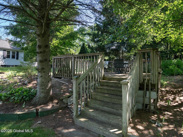 2 Arthur Rd, Colonie, NY 12110 - deck with outdoor dining space