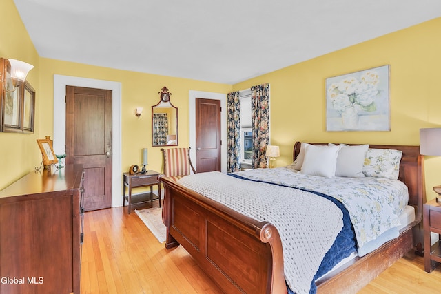 1101 Ardsley Rd, Schenectady, NY 12308 - bedroom with light wood finished floors