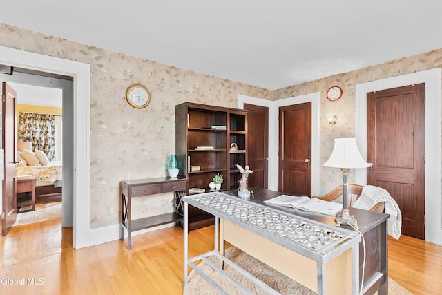 1101 Ardsley Rd, Schenectady, NY 12308 - home office featuring wallpapered walls and light wood-style flooring