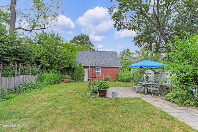 1101 Ardsley Rd, Schenectady, NY 12308 - view of yard with a patio area and an outdoor structure