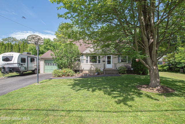 33 Woodside Dr, Glenville, NY 12302 - view of front facade featuring asphalt driveway, a garage, a front lawn, and entry steps