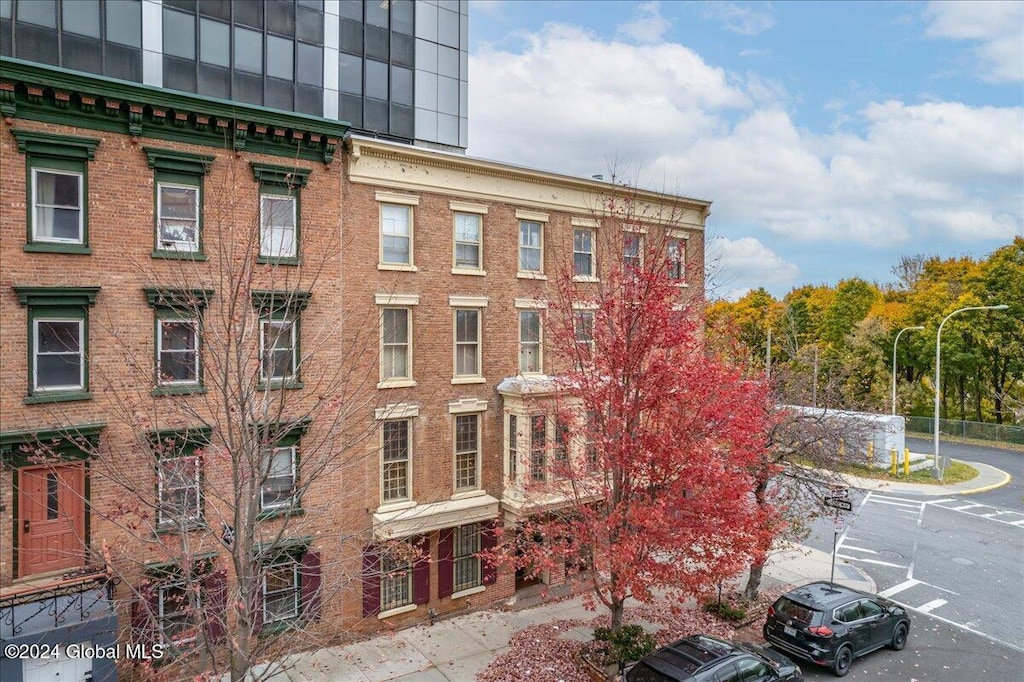 52 S Swan St # G, Albany, NY 12210