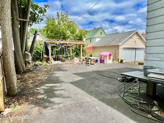 6 Hawk St, Schenectady, NY 12307 - photo 3