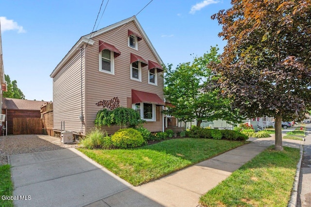 236 Cherry St, Schenectady, NY 12306 - view of front of property featuring a front yard
