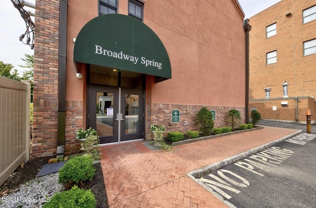 5 Spring St Apt 101, Saratoga Springs, NY 12866 - photo 2
