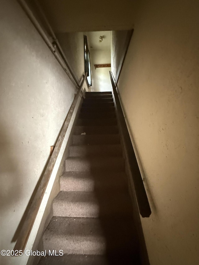 326 Main St, Cairo, NY 12413 - view of stairway