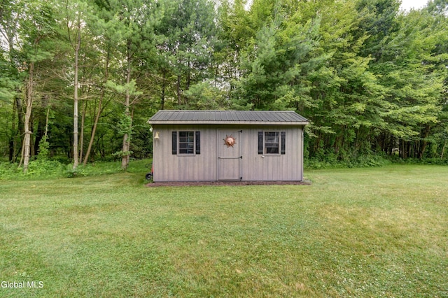 2794 W Lydius St, Schenectady, NY 12306 - view of shed with a view of trees