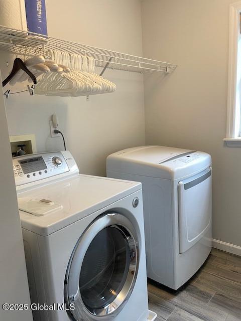 6 Patroon Way, Halfmoon, NY 12065 - laundry room featuring independent washer and dryer and wood finished floors