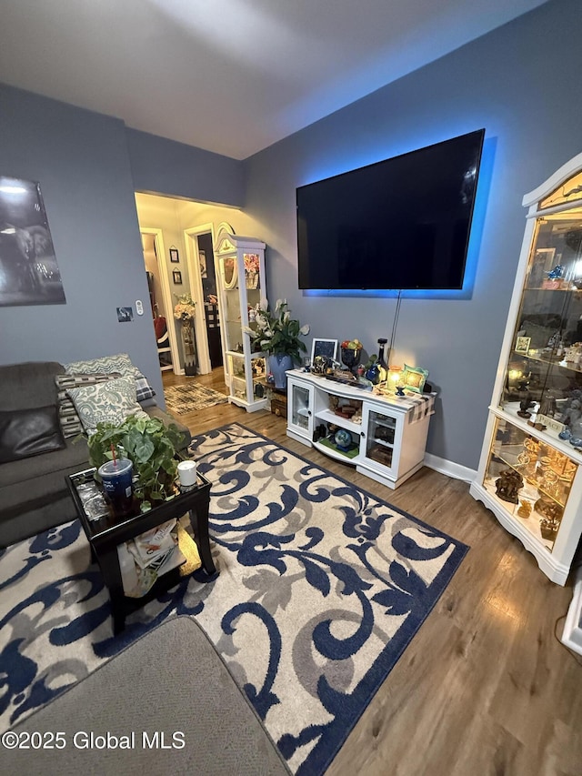 822 Bedford Rd, Schenectady, NY 12308 - living area featuring wood finished floors and baseboards