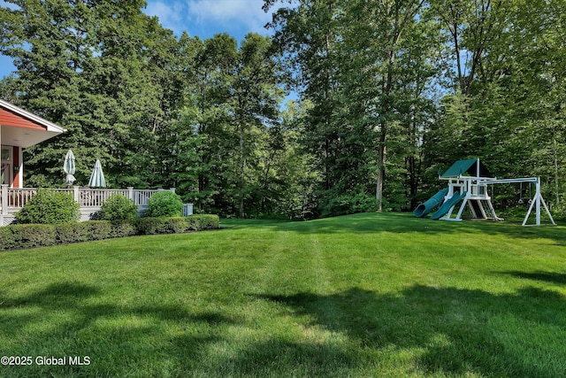 13 Bridlewood Loop, Clifton Park, NY 12148 - view of green lawn