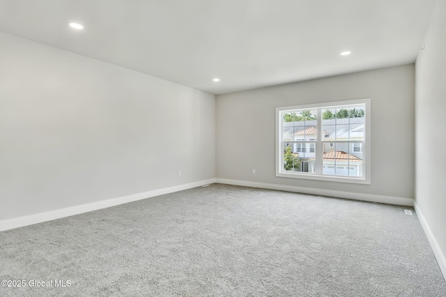 606 Vly Pointe Dr, Niskayuna, NY 12309 - carpeted spare room featuring recessed lighting