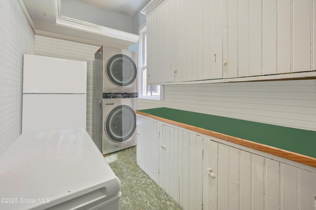 31 Cedar St, Oneonta, NY 13820 - laundry room featuring stacked washer / drying machine