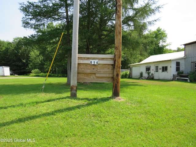 614 N Bush Rd, Johnstown, NY 12095