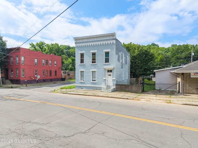 177 Hill St, Troy, NY 12180 - photo 2