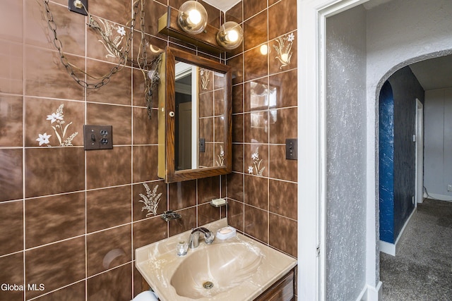 1633 Chrisler Ave, Schenectady, NY 12303 - bathroom featuring vanity