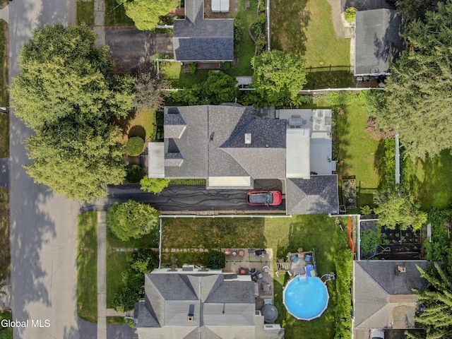 202 W 1st Ave, Johnstown, NY 12095 - aerial view of residential area featuring a pool