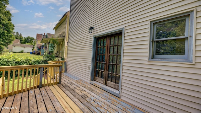 200 Fon Clair St, Johnstown, NY 12095 - view of wooden deck